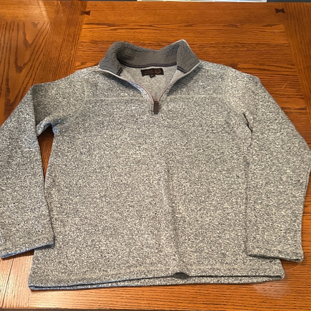 Men’s victory sportswear, quarter zip shirt, size medium